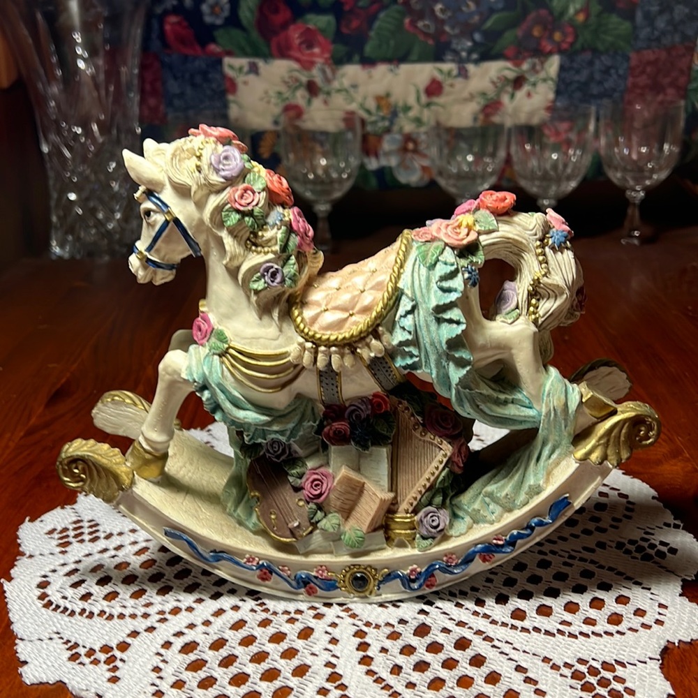 Large Rocking Horse Musical Figurine - Music box plays Memory from musical Cats